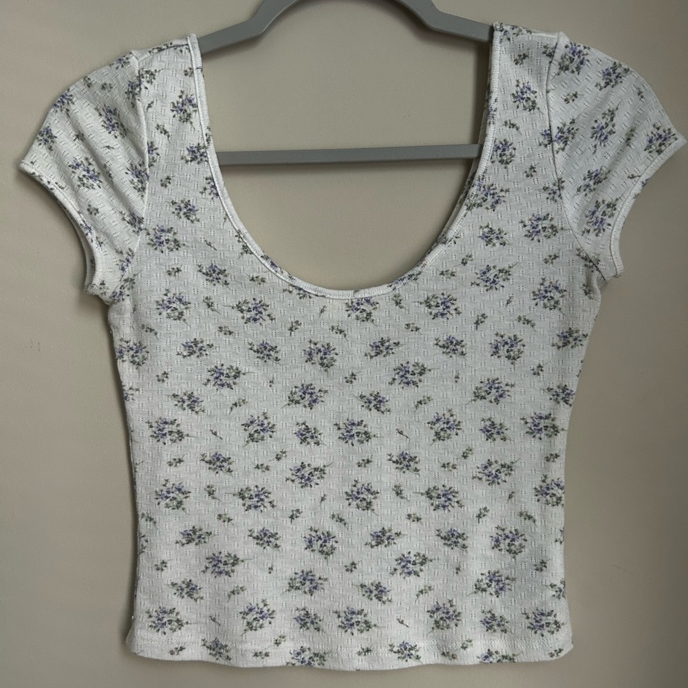 White Top w/ Flower print from Hollister